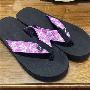 Sea Turtle Women's Flip Flops Size 10 | Excellent Condition! Pink/Purple